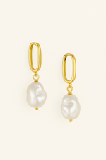 Load image into Gallery viewer, Harley Baroque Pearl Earrings
